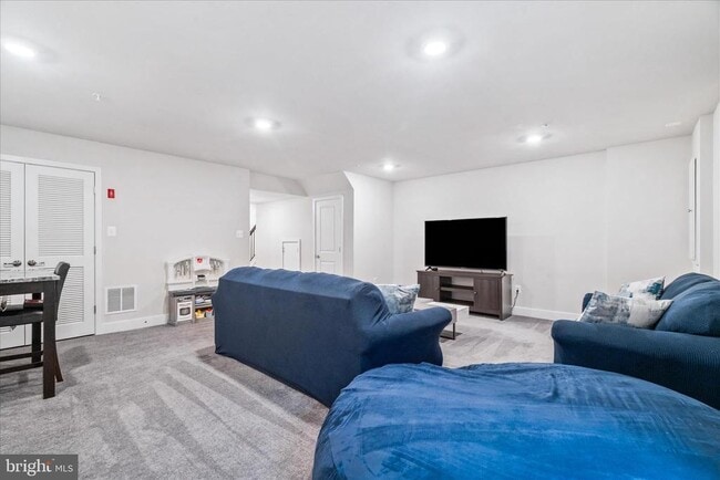 Building Photo - 1309 Crampton Pl