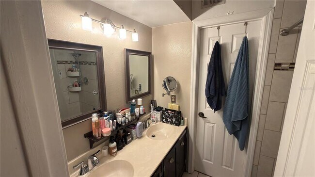 Building Photo - 4690 Pembrook Pl