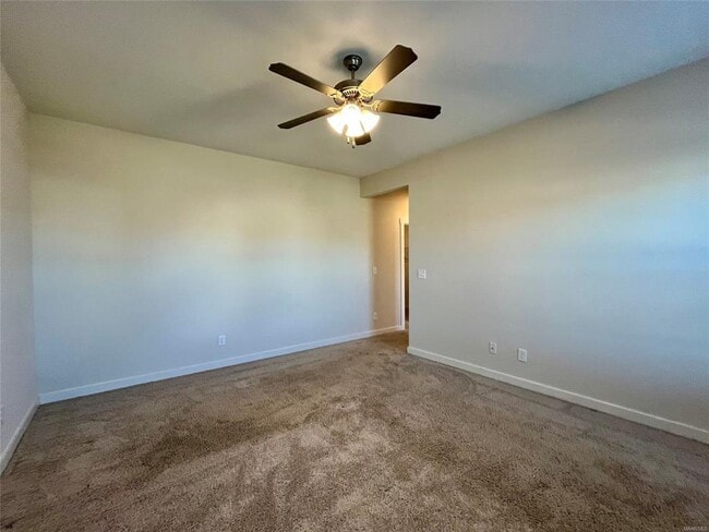 Building Photo - 876 Hedgefield Way