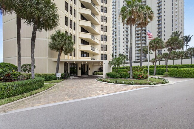 Building Photo - 2800 N Ocean Dr