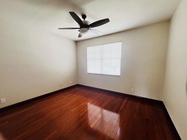 Building Photo - 2831 Paige Dr