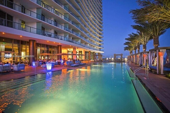 Building Photo - 4111 S Ocean Dr