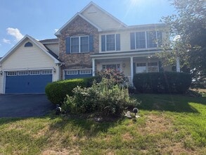 Building Photo - Beautiful 5 Bedroom, 3.5 Bathroom Home for Rent