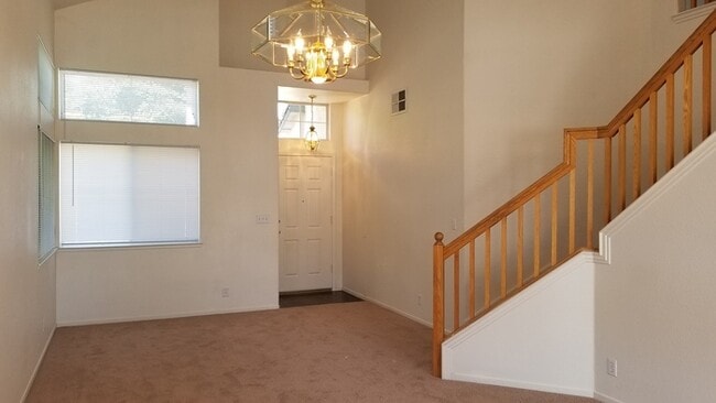 Building Photo - Beautiful 4 bedroom in Citrus Heights!