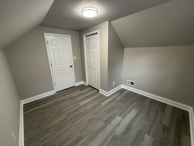 Building Photo - 2308 Wilson St