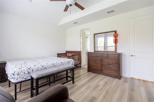 Building Photo - 2340 Willow Garden Dr