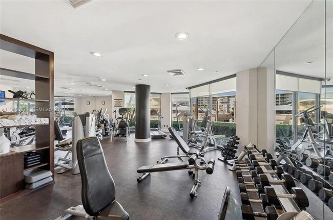 Building Photo - 1000 W Island Blvd