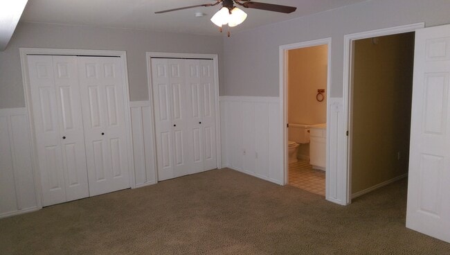 Building Photo - Great Town Home in Fantastic Location