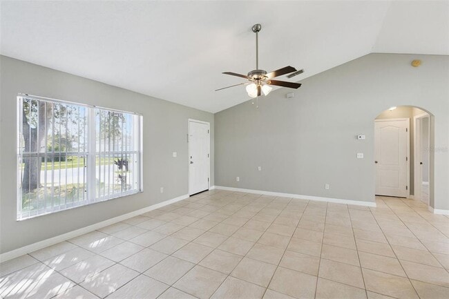 Building Photo - 886 Scenic View Cir