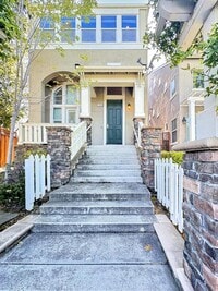 Building Photo - 7310 Rainbow Dr