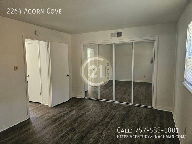 Building Photo - 2264 Acorn Cove