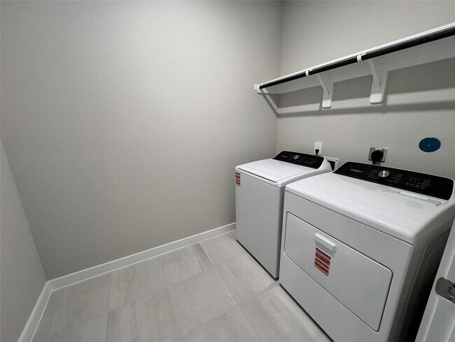 Building Photo - 6254 Brazos Trl Dr