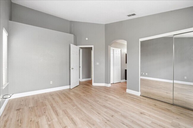 Building Photo - 8138 Sonoma Hills Way