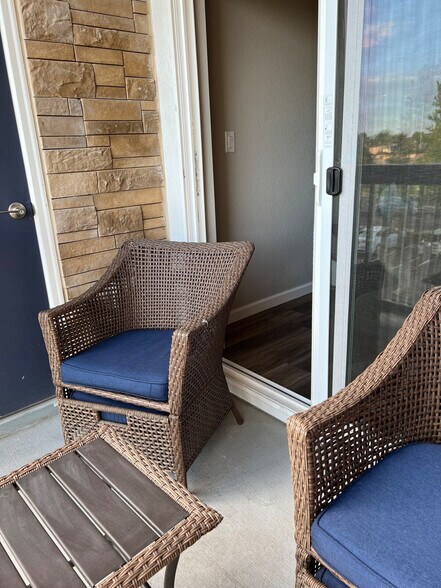 Building Photo - 1801 S Dunkirk St