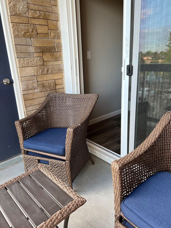 Building Photo - 1801 S Dunkirk St