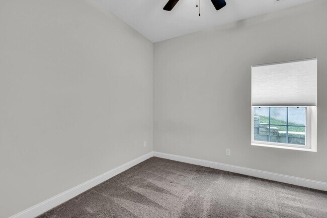 Building Photo - 4094 Inlet Lp