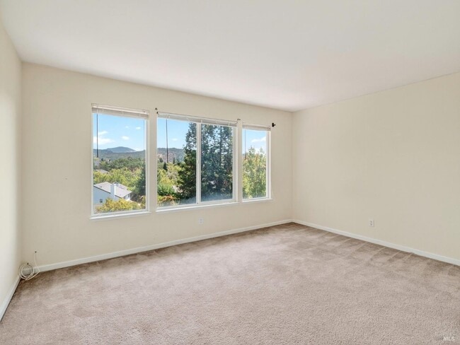 Building Photo - 5794 Owl Hill Ave