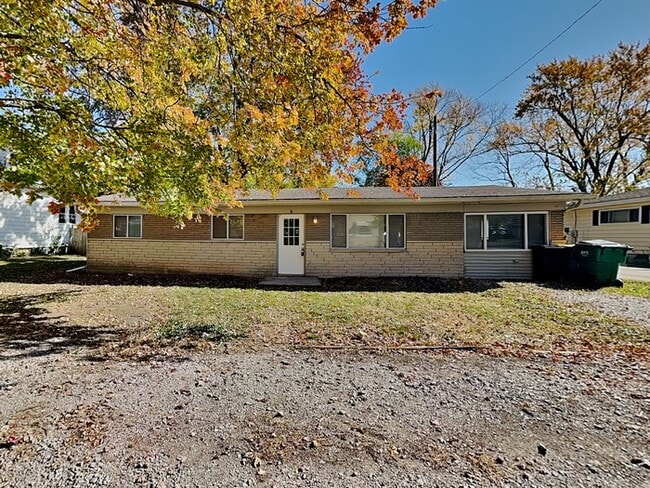 Building Photo - 7 Lucas St