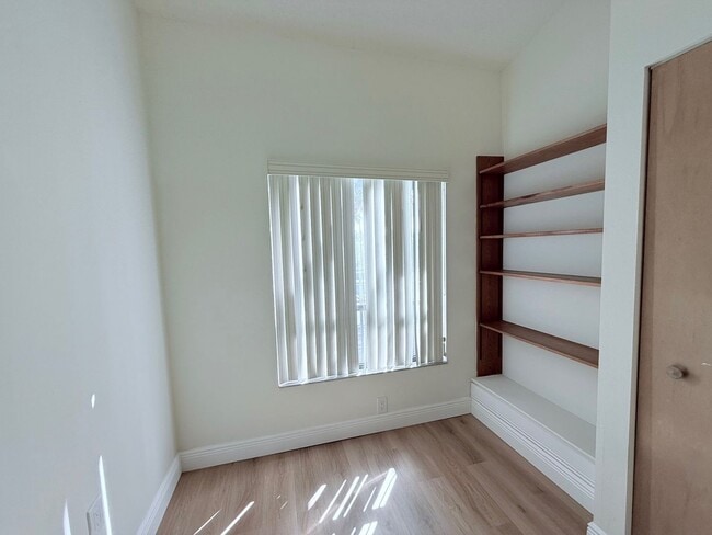 Building Photo - Newly Listed 2-Bed/2-Bath Condo for Rent i...