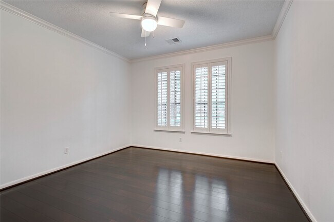 Building Photo - 96 E Stony End Pl