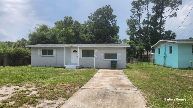 Building Photo - Three bedroom two bath for rent near Ridgewood and LPGA.