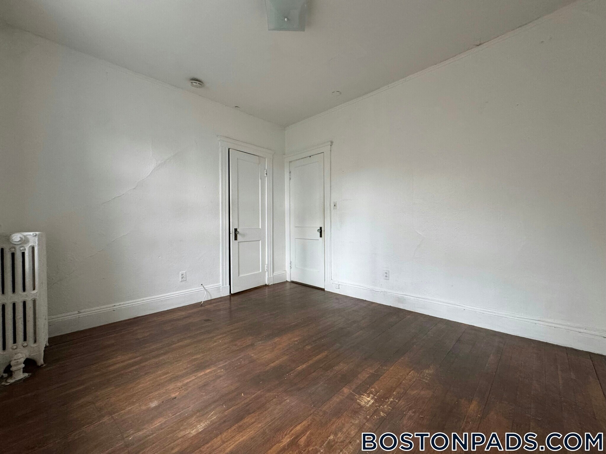 Building Photo - 9 James St