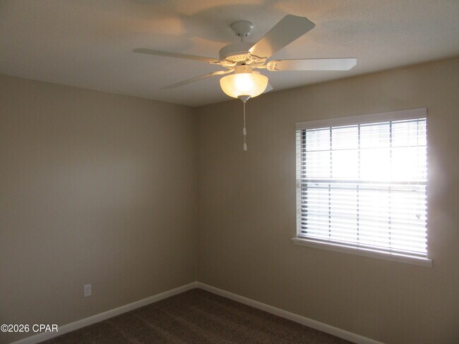 Building Photo - 2750 W 12th St