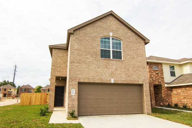 Primary Photo - 4250 Silver Ranch Rd
