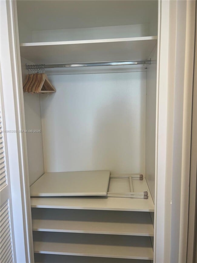 Building Photo - 9 Island Ave