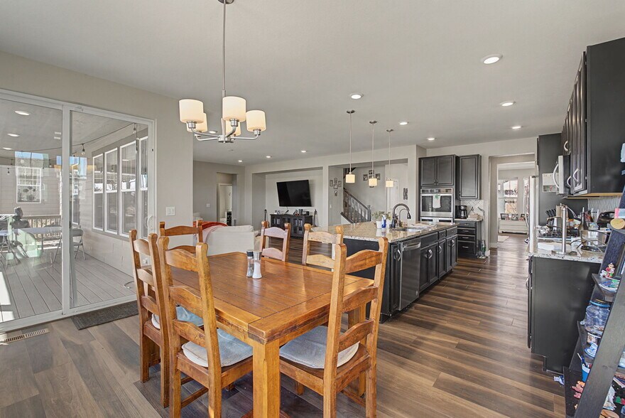 Building Photo - 2102 Summerlin Ln