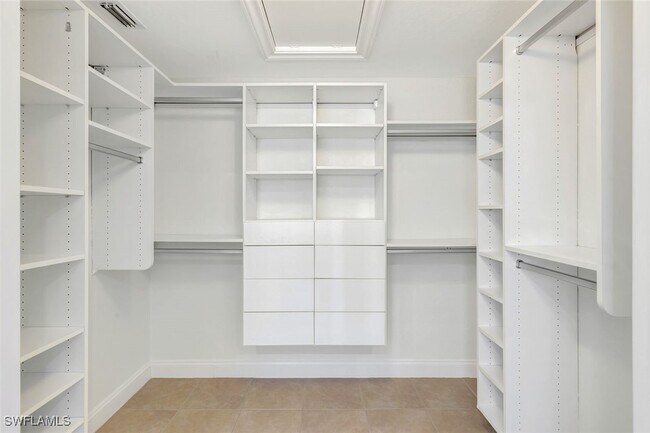 Building Photo - 7052 Timberland Cir