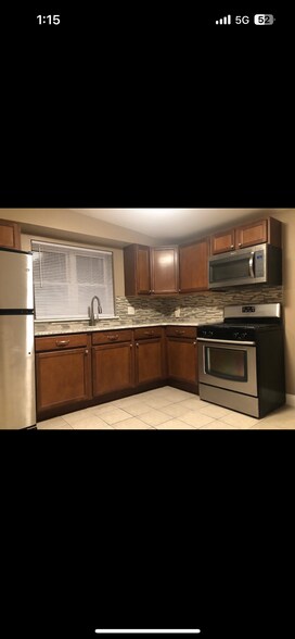 Primary Photo - 1228 S 8th St