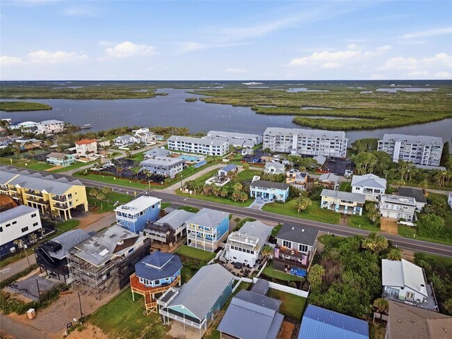 Building Photo - 845 Ladyfish Ave