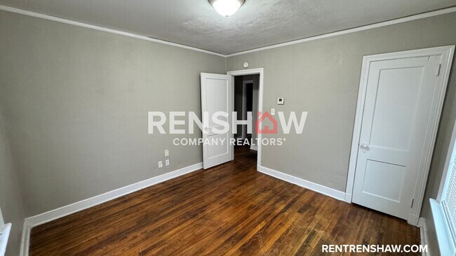 Building Photo - 3215 Tutwiler Ave