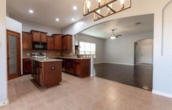 Building Photo - 1321 Ocotillo Ln