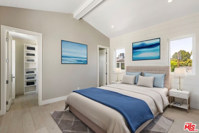 Building Photo - 15566 Chasmila Dr