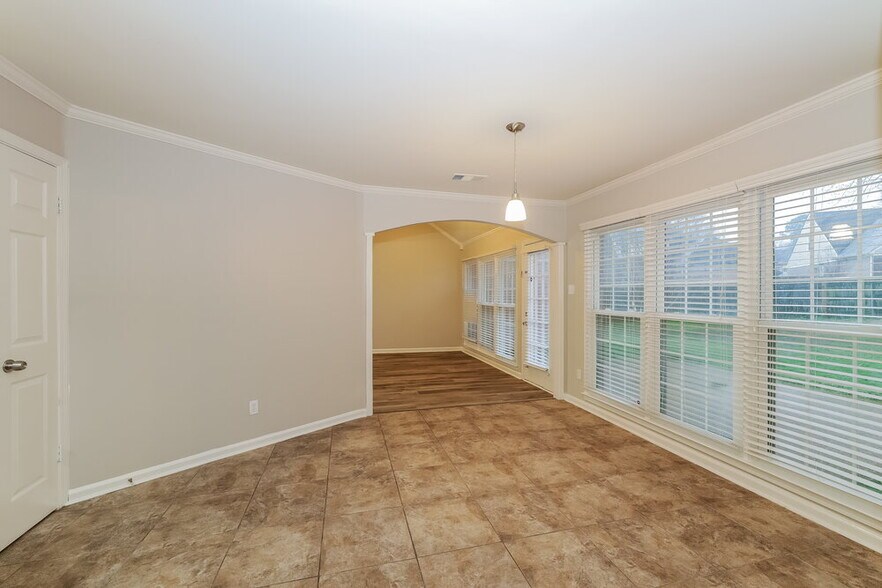 Building Photo - 1525 Lacewing Trace Ln