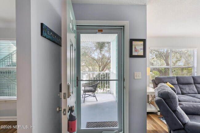 Building Photo - 204 Sixteenth St