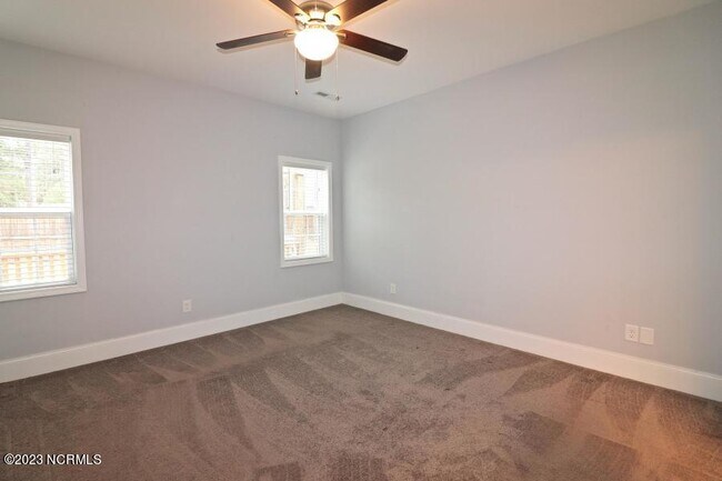 Building Photo - 2 Sawmill Ct
