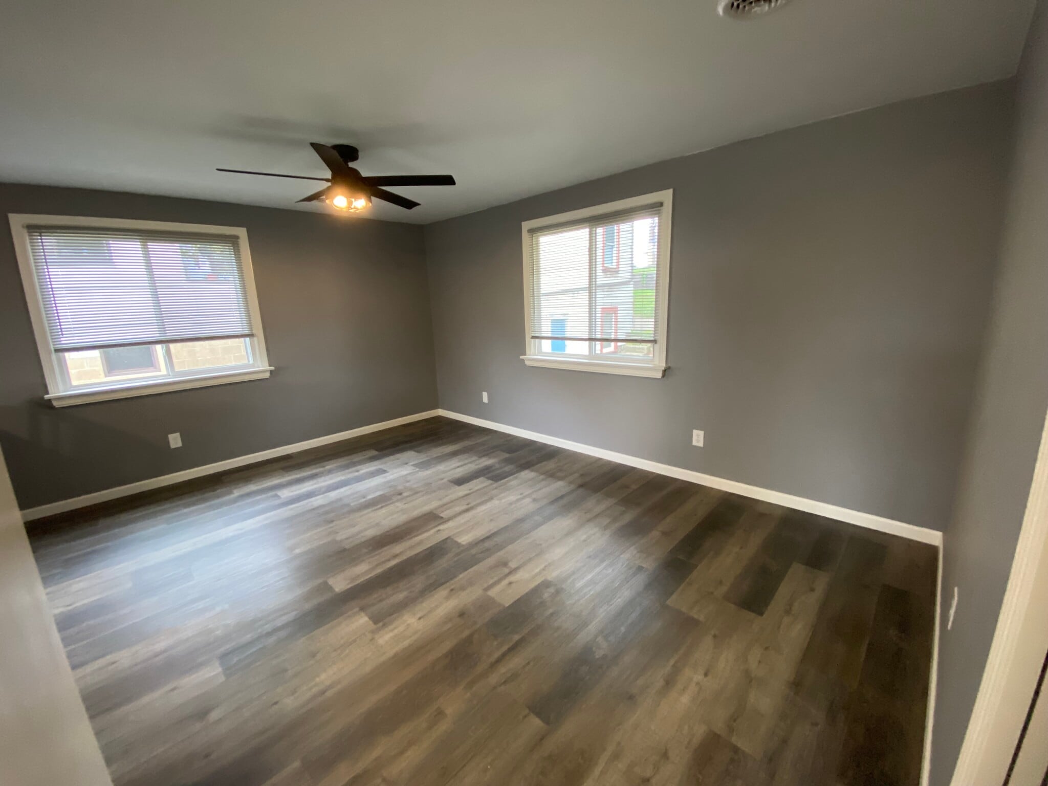 Living room - 103 Onyx St