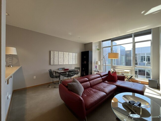 Building Photo - Top-Floor Pearl District Condo with Floor-to-Ceiling Windows, Courtyard Views & In-Unit Washer/Dryer