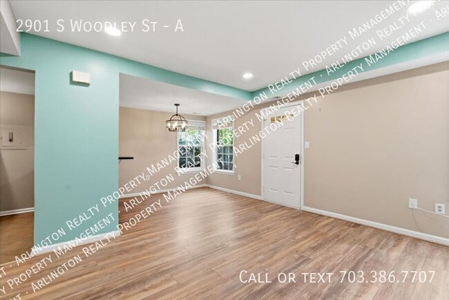 Building Photo - 2901 S Woodley St