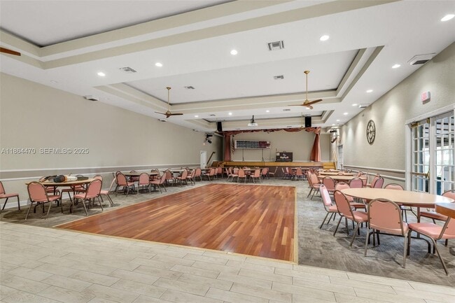 Building Photo - 2590 SE 7th Pl