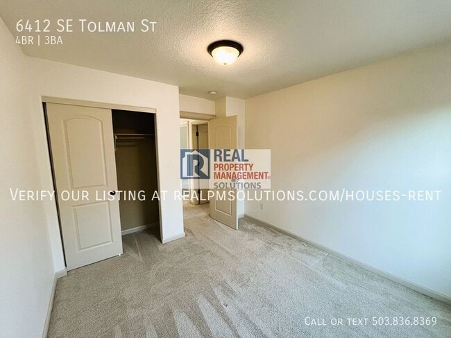 Building Photo - 6412 SE Tolman St