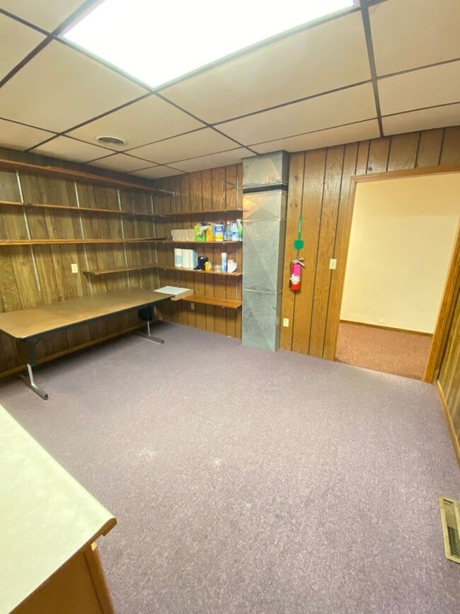 Building Photo - 118/120 E Huron