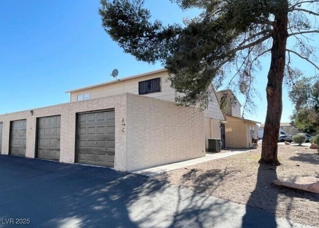 Primary Photo - 5187 Garden Ln