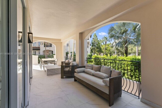 Building Photo - 19217 Fisher Island Dr