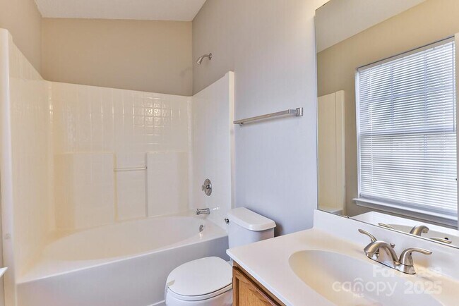 Building Photo - 9522 Bird Watch Ln