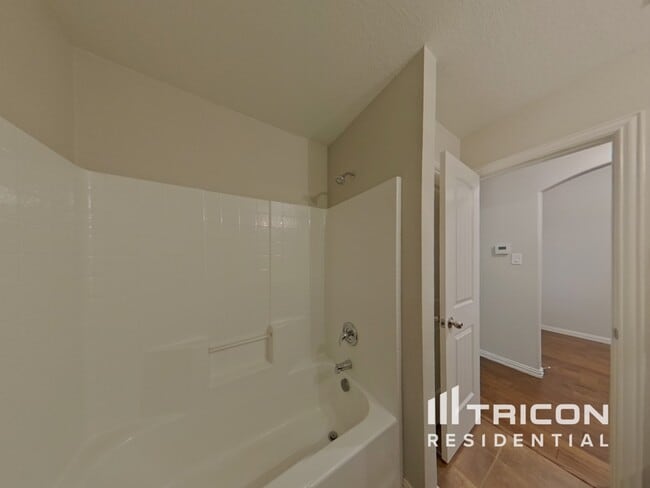 Building Photo - 7432 Durness Dr