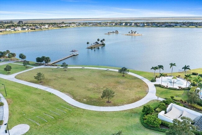 Building Photo - 1346 Harvester Xing